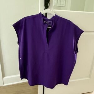 FIGS Rafaela DIGITAL GRAPE Oversized Scrub Top - Size Medium